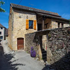 Maison En Pierres Au Coeur Du Village Médiéval De Villeneuve-dʼAveyron